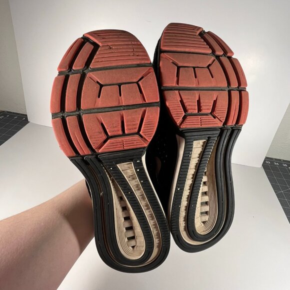 Nike Tennis Shoes Sneakers Gray and Pink Size 9 - Picture 6 of 7